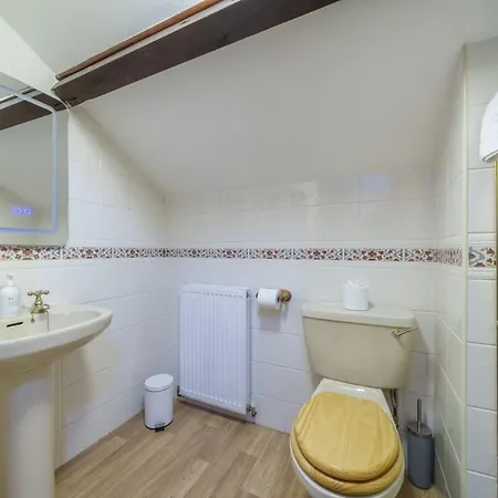 Near Todd - 3 Bed In A Rural Setting