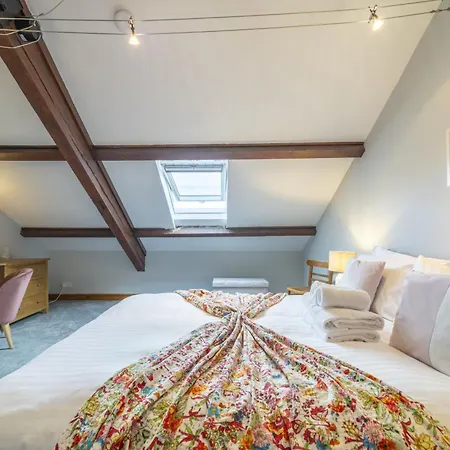 Near Todd - 3 Bed In A Rural Setting بيت للعطل